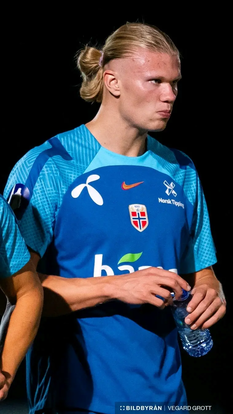 关于哈兰德官方宣布晋级下一阶段新规，SKT引发争议！热度持续攀升的信息